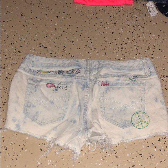 Aeropostale shorts - Picture 2 of 4